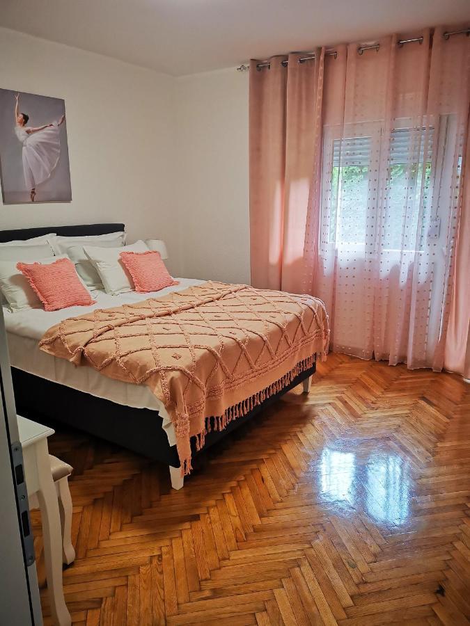 Kuca Jeka Hotel Vrnjačka Banja Kültér fotó